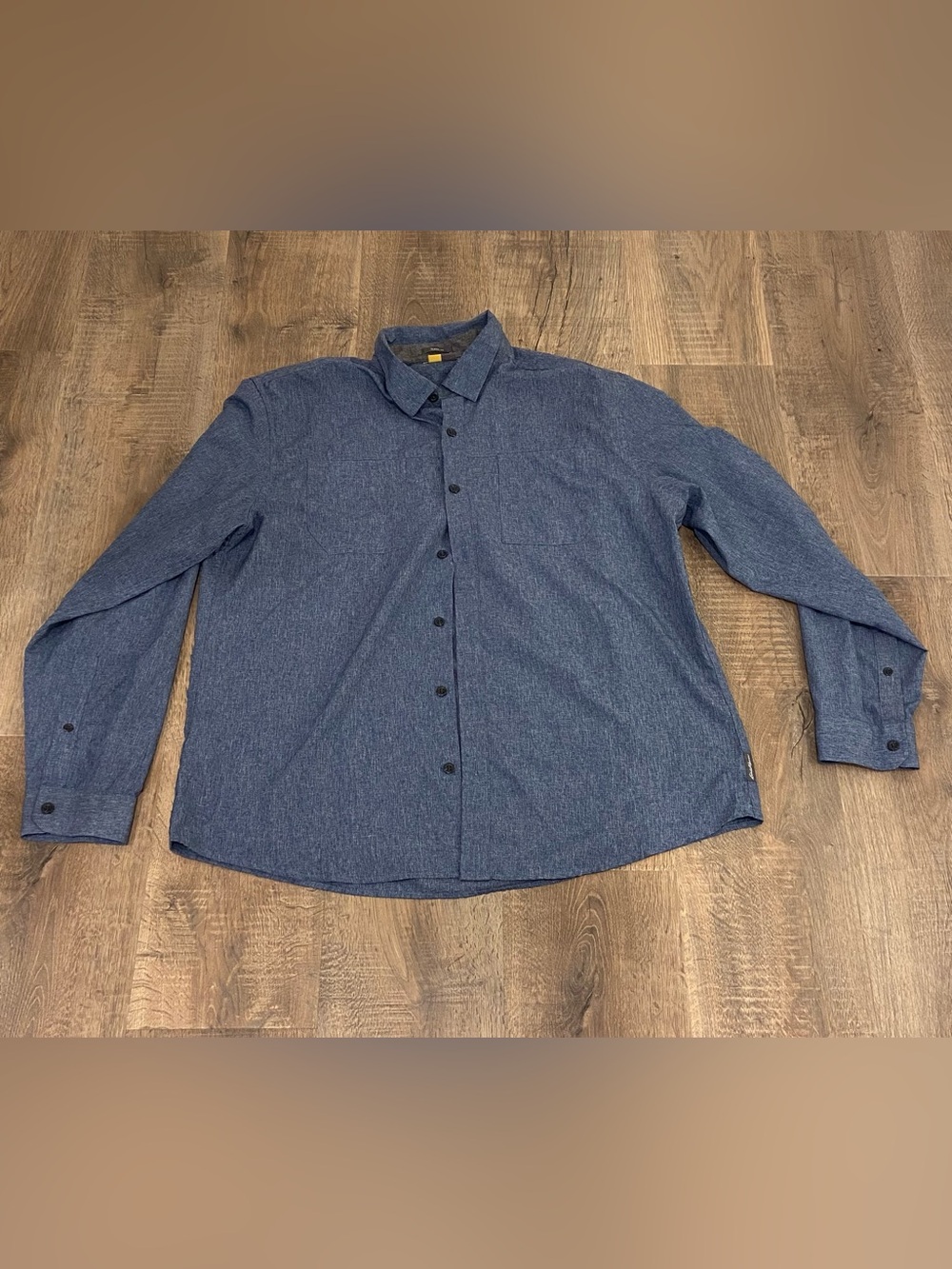 Eddie Bauer Mens XL Blue Button-Down Shirt Classic Fit